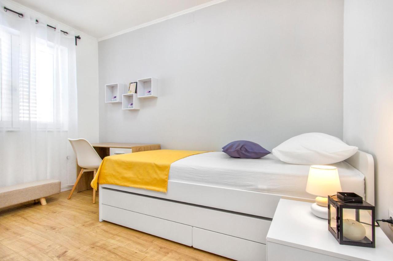 Lucia Holiday home